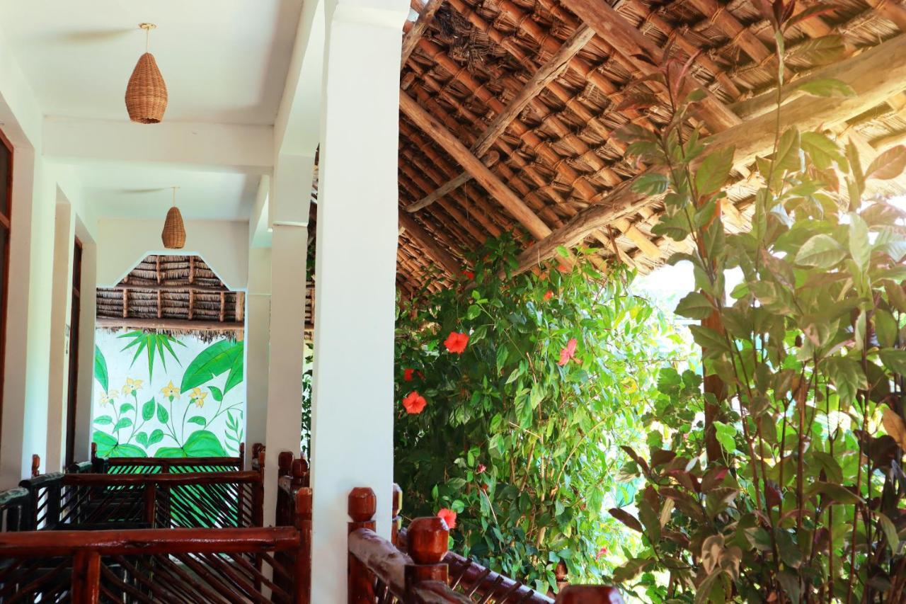 Darwesh Nyumba Lodge Nungwi Exterior photo